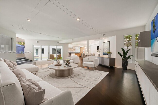 Foto del edificio - 230 Ridgewood Rd