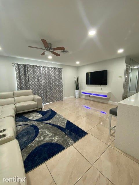 Foto del edificio - 3 br, 2 bath House - 1831 East Ct