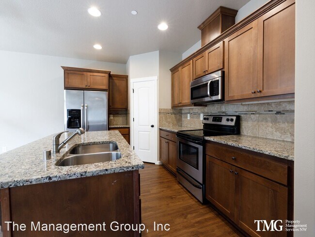 Foto del edificio - 2 br, 2 bath House - 8227 NE 20th Street