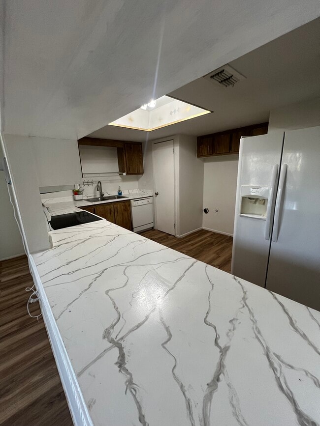 Building Photo - 430 Banana Cay Dr