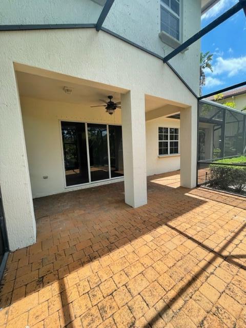 Foto del edificio - 1811 Flower Dr