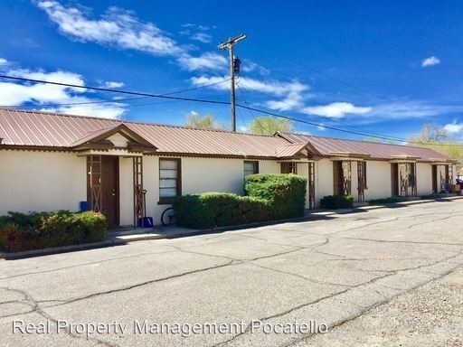 Foto principal - 695 S Ash St