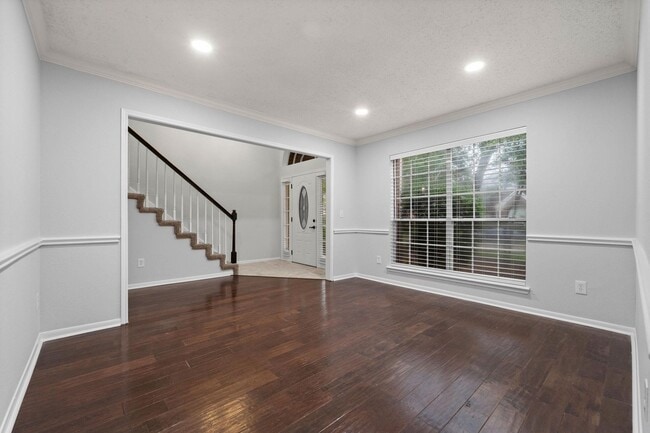 Building Photo - 22 Windledge Pl