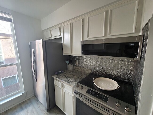 Foto del edificio - 215 Postoffice St