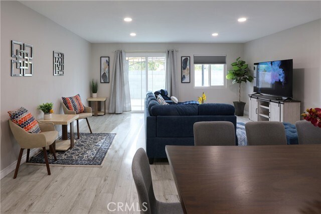 Foto del edificio - 6548 Sequoia Dr