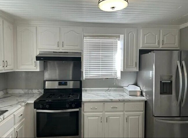 Foto del edificio - 2333 Dorminey St