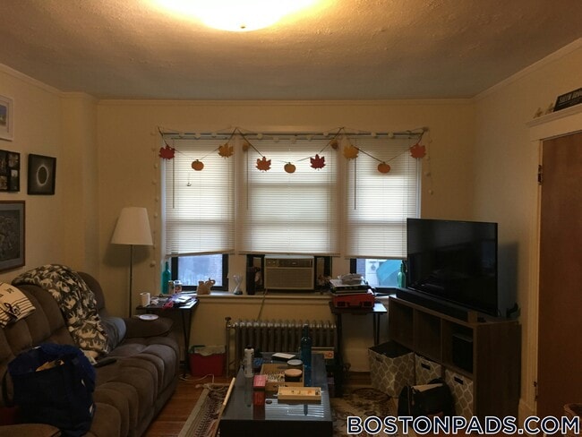 Foto del edificio - 349 Pleasant St