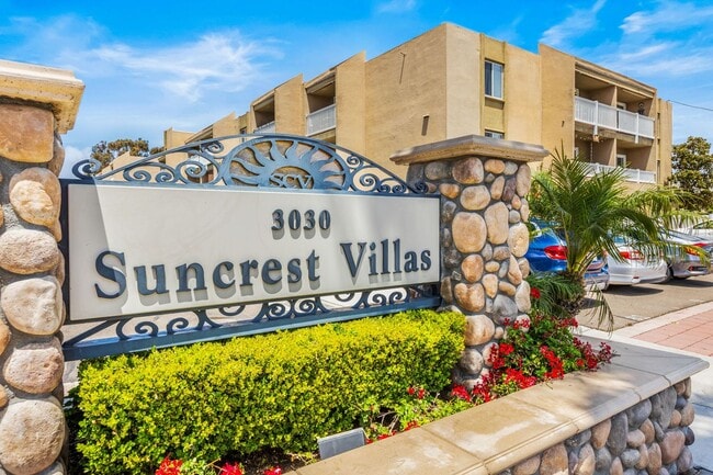 Building Photo - 3030 Suncrest Dr