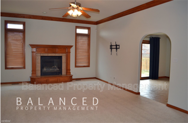 Building Photo - 2510 SW Chauncey Dr