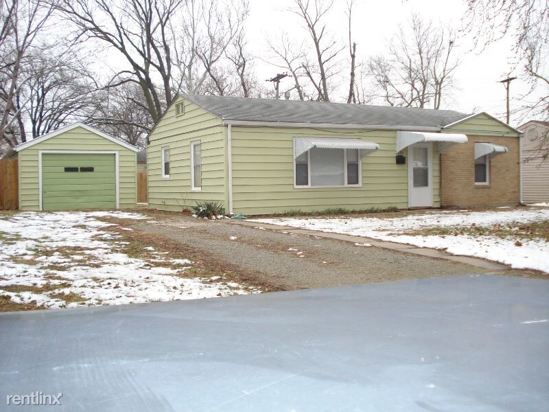 Primary Photo - 3 br, 1 bath House - 2220 SW Winterwood Ln