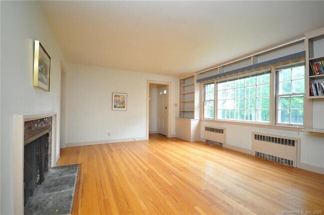 Foto del edificio - 230 Maple St