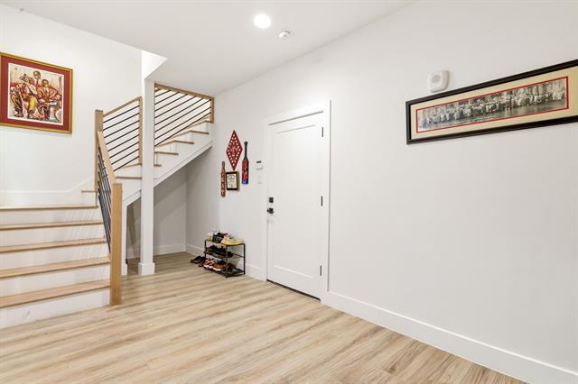 Building Photo - 2102 N Prairie Ave