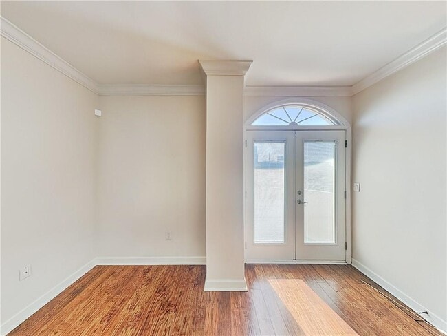 Building Photo - 2161 Peachtree Rd