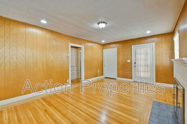 Foto del edificio - 310 Oak St