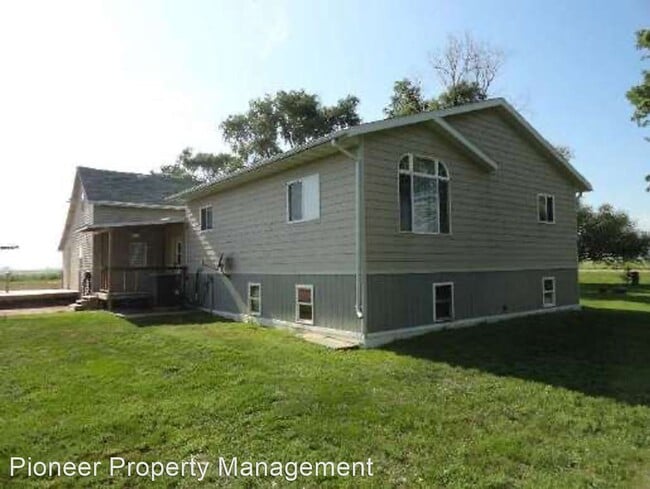Building Photo - 6 br, 3.5 bath House - 45461 280th St