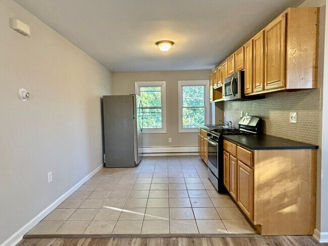 Cocina - 760 Grove St