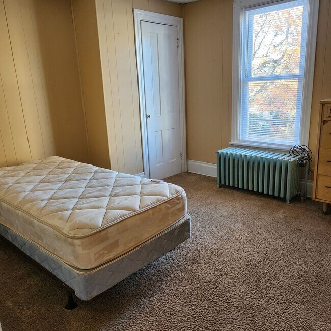 Foto del edificio - 902 Oak St