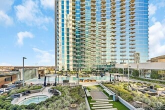 Building Photo - 5925 Almeda Rd