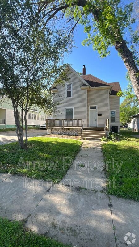 Building Photo - 3245 S St