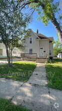 Building Photo - 3245 S St