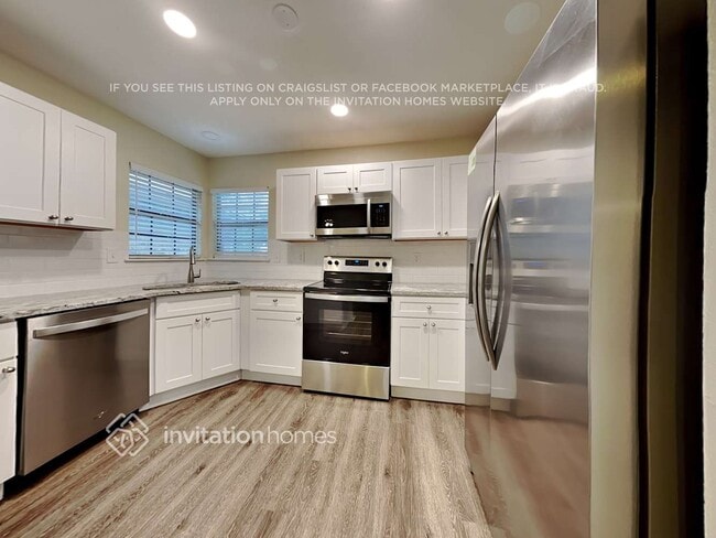 Foto del edificio - 4236 Periwinkle Dr