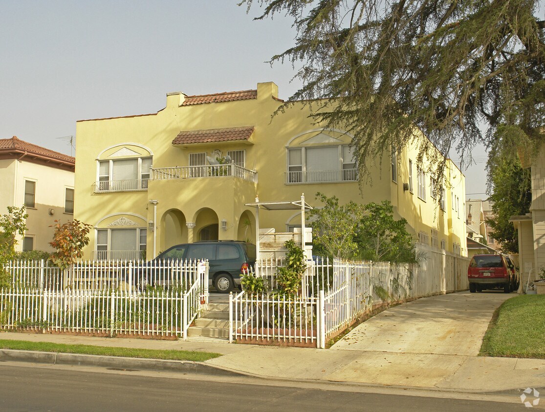 Building Photo - 1516-1522 S Van Ness Ave
