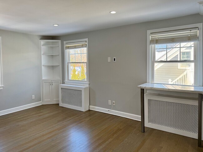 Foto del edificio - 191 Hobart Ave