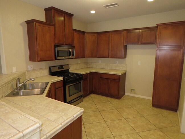 Foto del edificio - Beautiful 3/2 in the heart of JT!