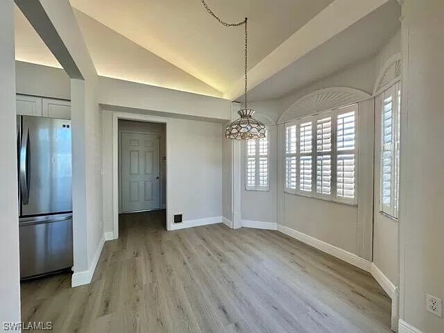 Building Photo - 200 Lady Palm Dr