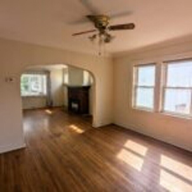 Foto del edificio - 1307 N 20th Ave E