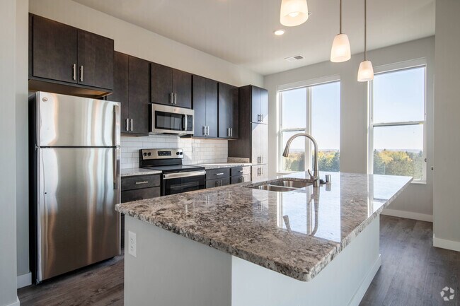 2HAB, 2BA - 1,117 ft² - Grand Park