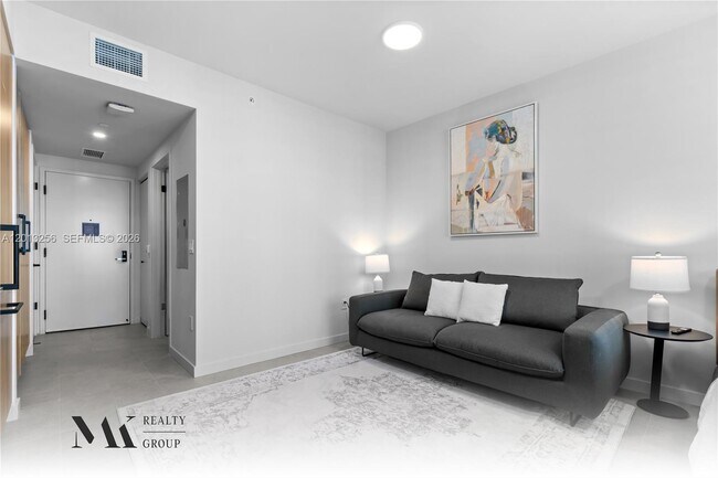 Foto del edificio - 121 NE 5th St