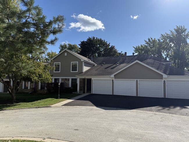 Building Photo - 70 Margate Ct