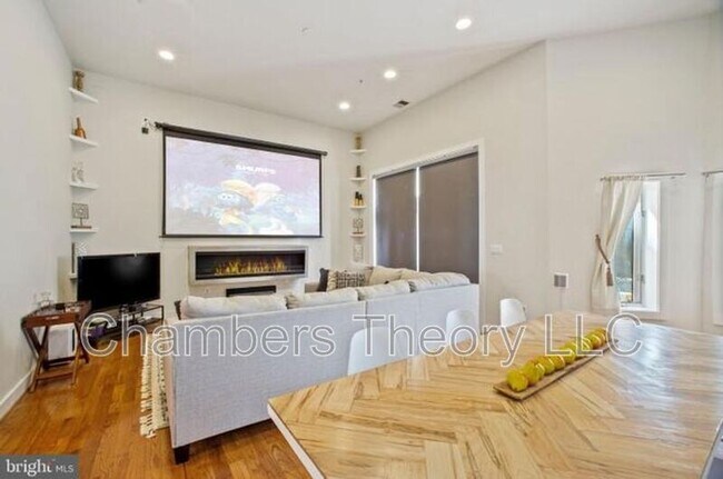 Foto del edificio - 2357 Champlain St NW