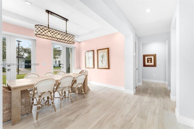 Foto del edificio - 5605 SW 65th Ave