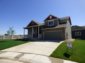 Building Photo - 764 Lakebrook Ct