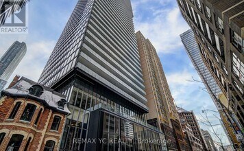 Building Photo - 15 Grenville St