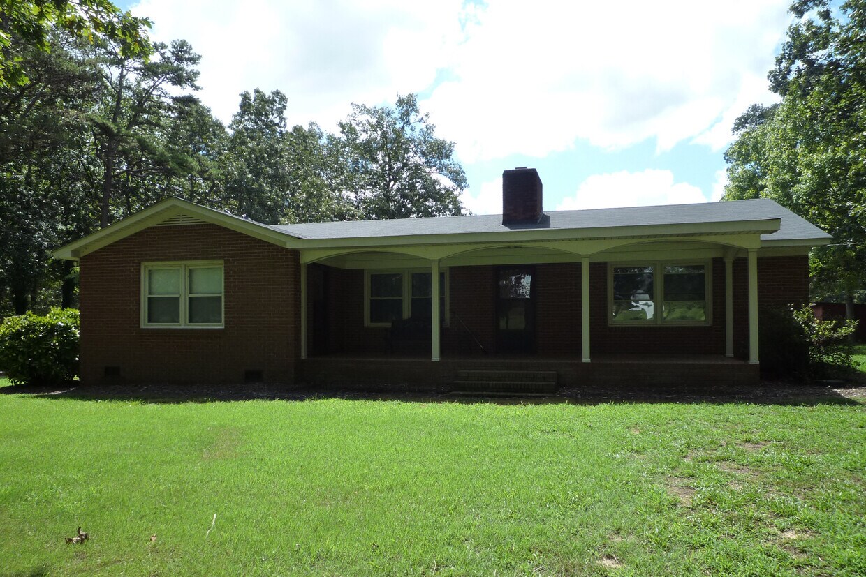 Primary Photo - Nice 2 Bedroom Home In Wingate, NC!!
