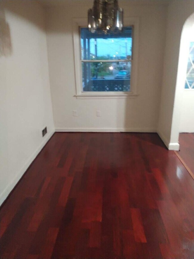 Foto del edificio - 1405 Broening Hwy