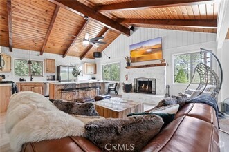 Building Photo - 41625 Thrush Ct
