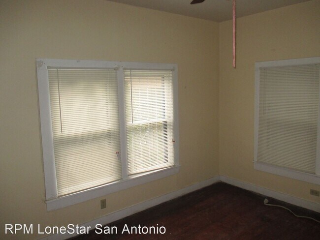 Foto del edificio - 3 br, 2 bath House - 1019 W Poplar St.