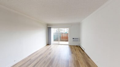 Interior Photo - Eight 80 Newport Beach