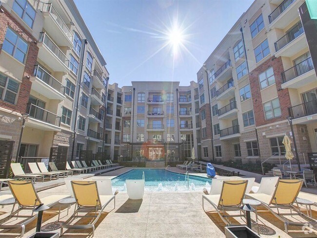 Uptown Charlotte Apartments For Rent Nc