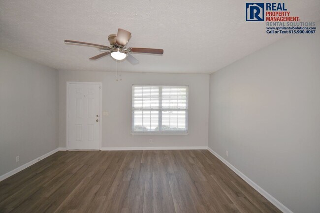 Foto del edificio - Great 2BR/2.5BA Murfreesboro townhome less than 2 miles from MTSU!