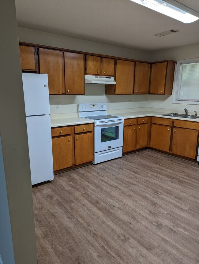 Foto del edificio - 2460 Brantley Way