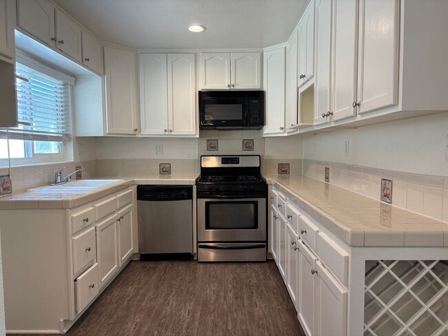 Interior Photo - Lakewood Manor Apartment Homes