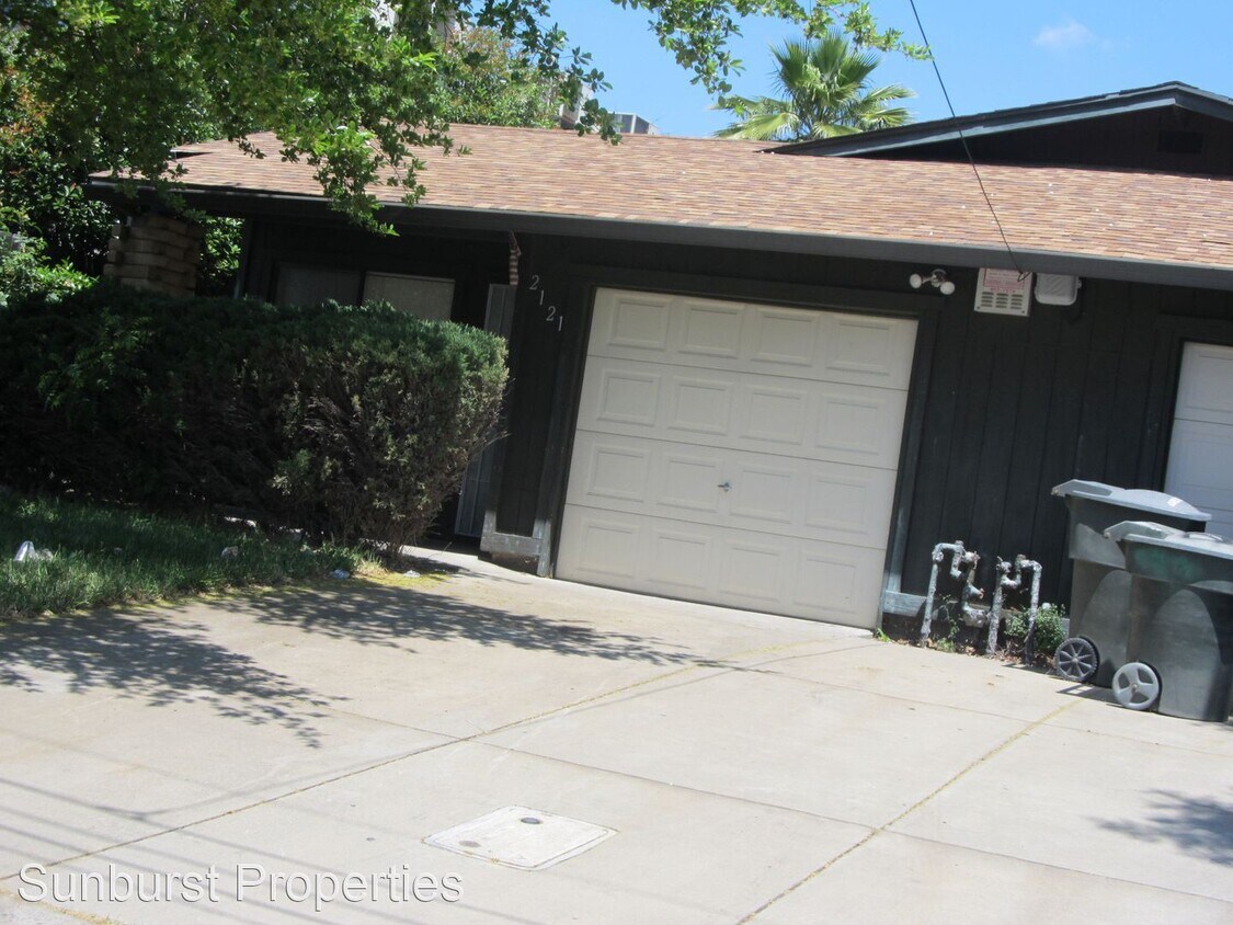 Primary Photo - 2121-2123 Wyda Way