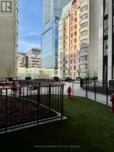 Building Photo - 238 Simcoe St