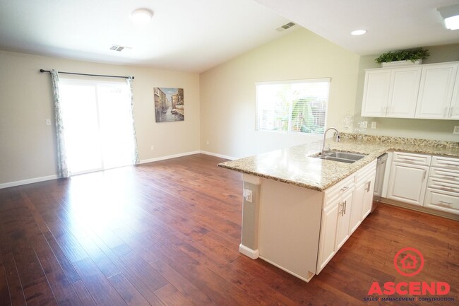 Building Photo - MOVE IN SPECIAL! $500 OFF FIRST MONTHS REN...