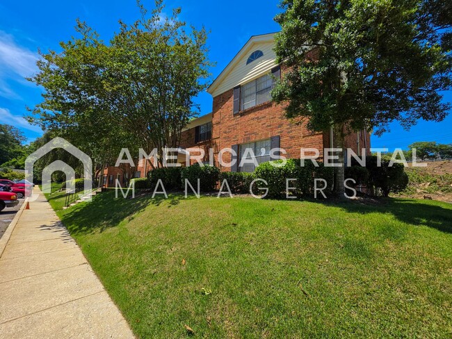 Building Photo - 3441 Sandner Ct